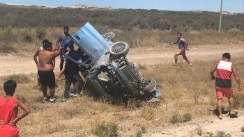 turista neuquina murio en un vuelco cerca de las grutas
