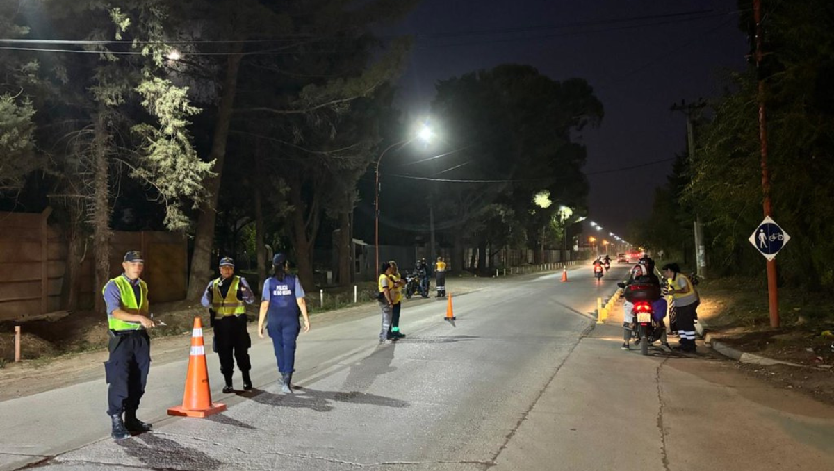 En cada barrio se intensifican los controles de tránsito en conjunto con la Policía.
