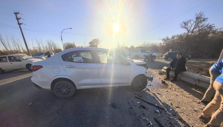 Así quedó el otro auto que participó del choque frontal. Así quedó el otro auto que participó del choque frontal.