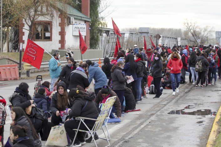 Organizaciones sociales levantan los piquetes, tras reunión con el Gobierno