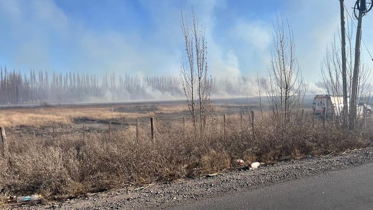 Un gran incendio se desató en una zona cercana a María Elvira