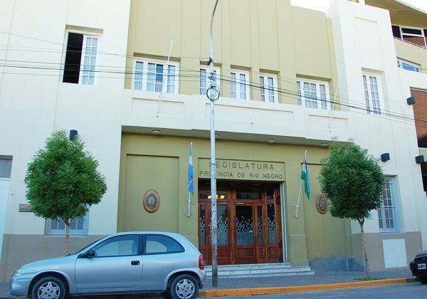 El lunes se abre el registro para defensor del Pueblo