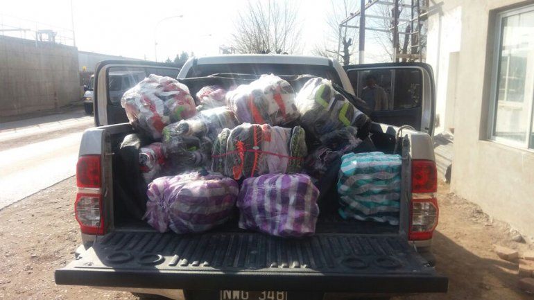 Decomisaron ropa deportiva trucha en la caminera de Catriel