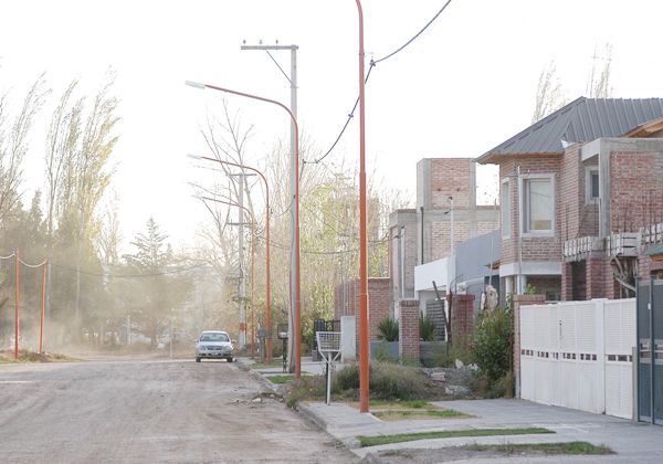 Lo engañaron y lo asaltaron en su casa