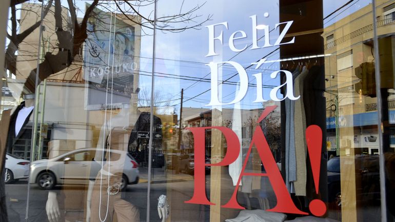 Los comercios de Cipolletti visten sus vidrieras para el D&iacute;a del Padre con descuentos en los pagos bancarizados y en efectivo.