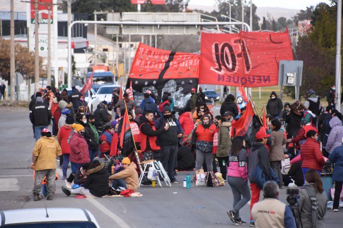 Comenzó el acampe por tiempo indeterminado sobre los puentes