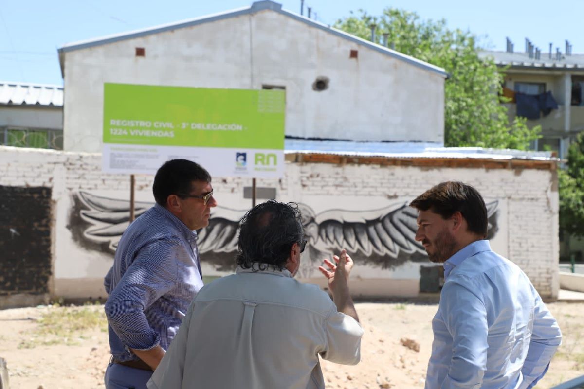 Buteler recorrió la obra del Registro Civil de Barrio 1200 viviendas