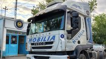 El camión marca Iveco fue identificado en la calle Maestro Espinosa y Mosconi. El camión marca Iveco fue identificado en la calle Maestro Espinosa y Mosconi.