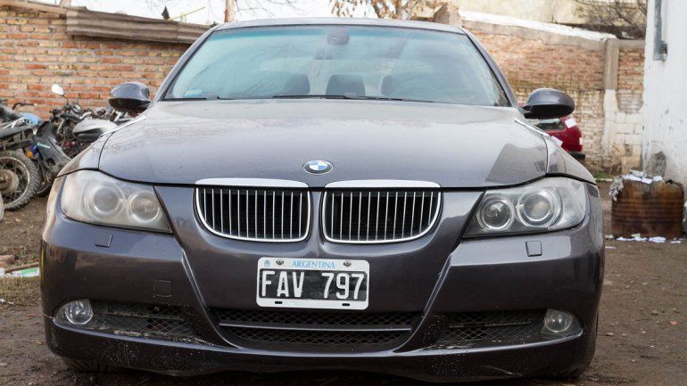 El auto secuestrado quedó a disposición de las autoridades judiciales.