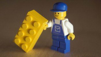 murio el inventor de los bloques de plastico lego