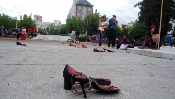 Cipolletti se sumó a las actividades contra la violencia en la plaza de la Justicia. &nbsp;