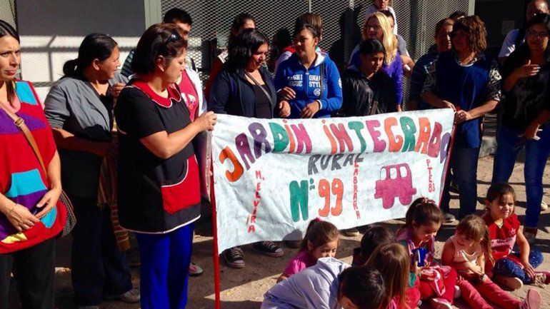 Papás y docentes del Jardín 99 presentaron un amparo para que comiencen las clases