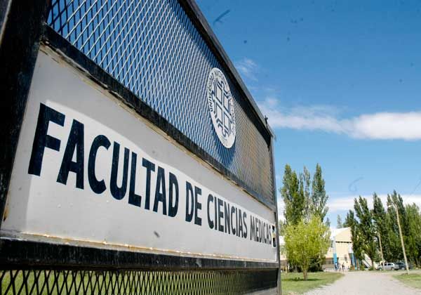 Cierran la preinscripción a Medicina