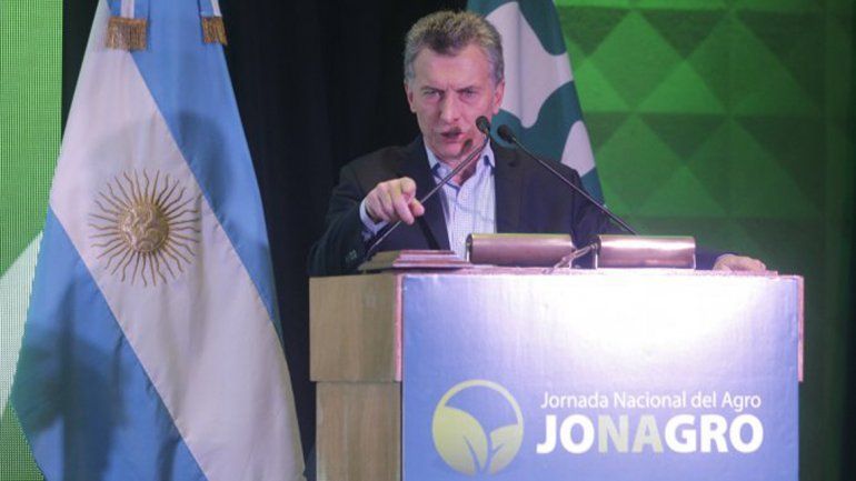 Macri comprometió ayuda del Estado para los productores frutícolas