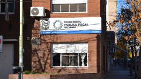 El Ministerio Público Fiscal investiga el ataque sufrido por la mujer en el Barrio Obrero. | LMCipolletti.com El Ministerio Público Fiscal investiga el ataque sufrido por la mujer en el Barrio Obrero.