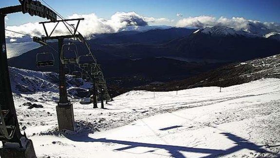 Bariloche amaneció con una intensa nevada de primavera