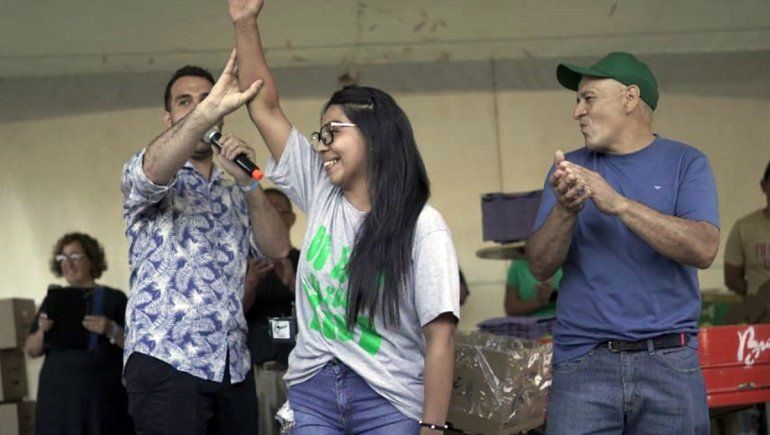 Lorena, la mejor embaladora de la Fiesta Nacional de la Pera