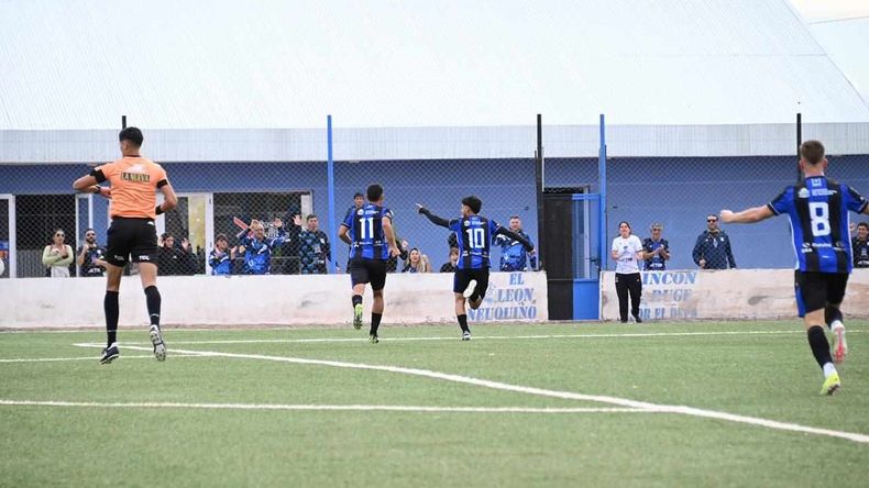 Rincón bajó al puntero y el ciclo de Botella arrancó con triunfo