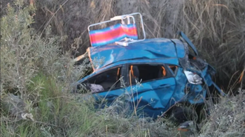 El vehículo terminó en un desagüe. Foto: gentileza ANRoca.