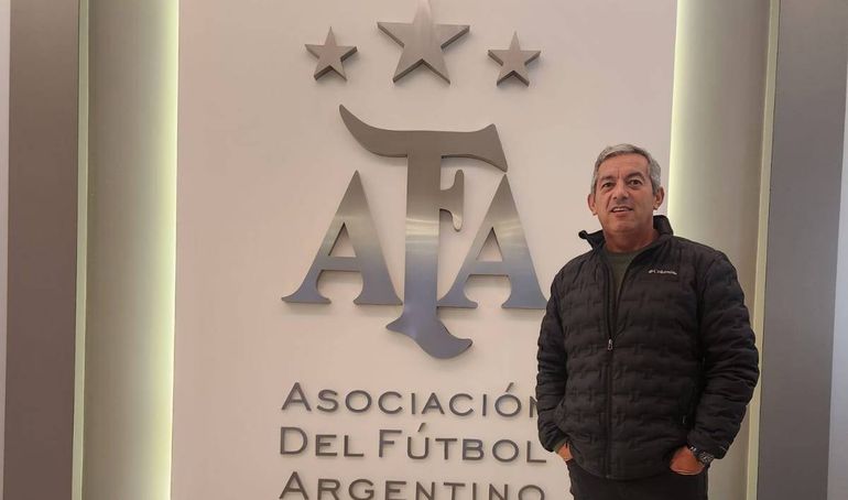 Bastías estuvo en la AFA. La importancia de tener presencia en la casa madre del fútbol.