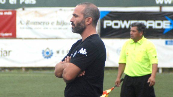 Bruno Gorer, el técnico de la primera local de Cipolletti, tendrá que afrontar tres partidos en la misma cantidad de días.
