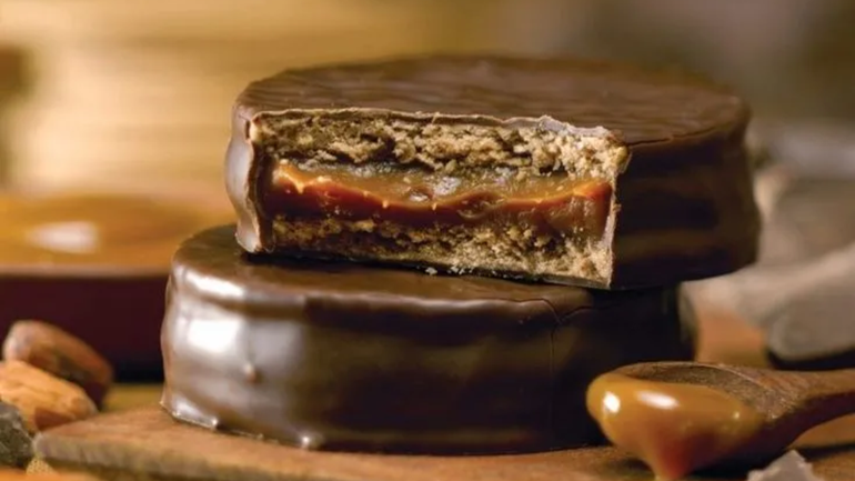 Alfajores rellenos de dulce de leche