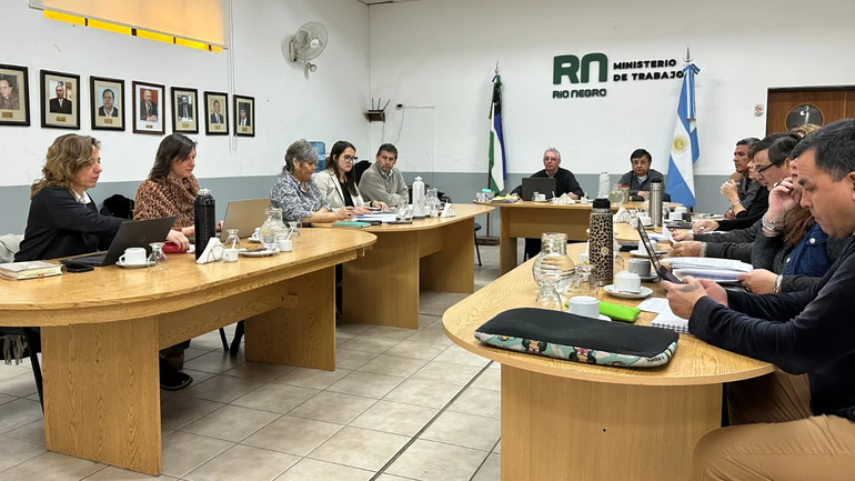 El gobierno y la Unter acercaron posiciones. El gremio define este viernes en su congreso si acepta o rechaza la propuesta salarial.