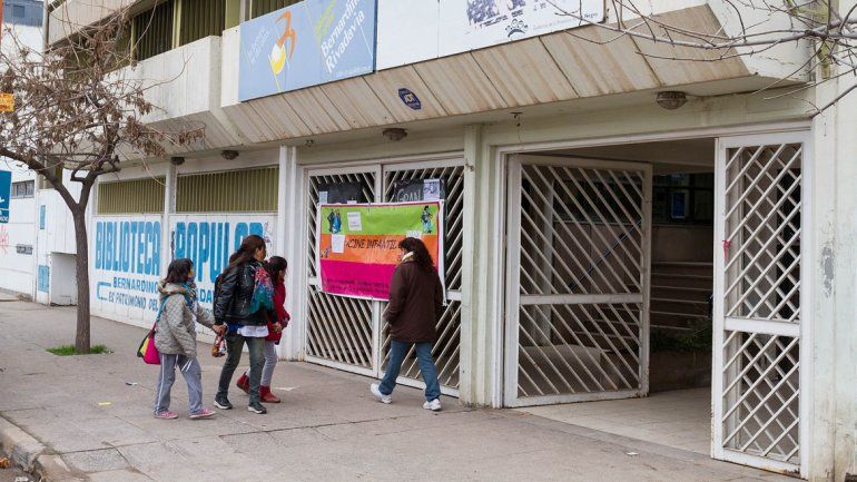 La Biblioteca Rivadavia cumplirá este año su 81° aniversario. Se trata de una institución de gran arraigo y que brinda amplios servicios a la comunidad.
