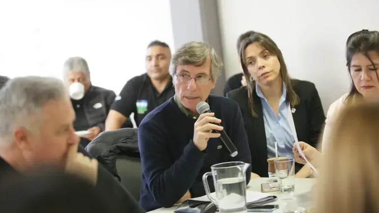 El reemplazo de Fabián Gatti no tiene un nombre confirmado, pero suena con fuerza Agustín Ríos, secretario de la cartera. 