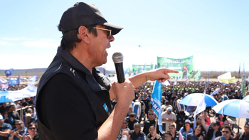 Marcelo Rucci, líder del gremio petrolero durante una asamblea de trabajadores