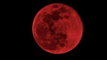 Este eclipse lunar edurará aproximadamente 5 horas y 27 minutos, con una fase total de 1 hora y 22 minutos. Muchas regiones del hemisferio oriental observarán la Luna transformada en una brillante esfera rojiza.