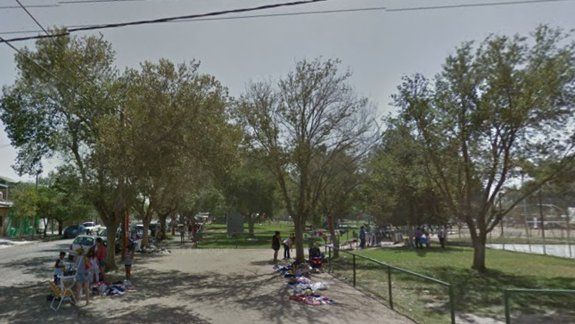Un nene se abrió la cabeza con el cerco de la plaza Don Bosco y hay bronca entre vecinos