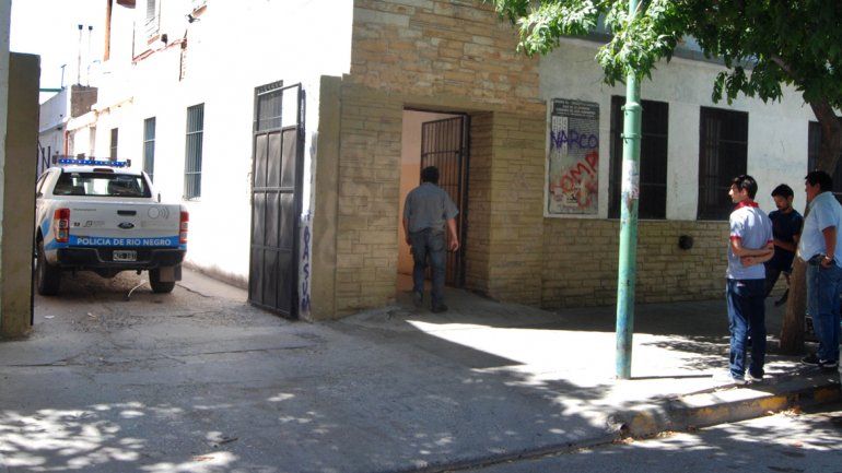 Dos jóvenes intentaron robar una verdulería.