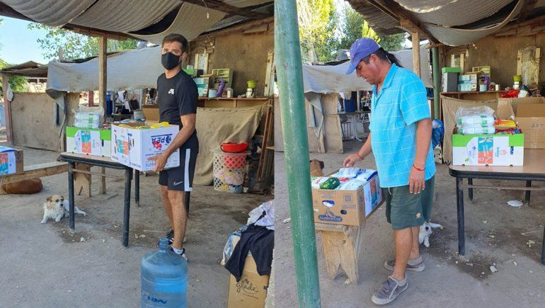 El jueves entregaron más de 100 kilos de comida al merendero La Rosenda de Neuquén.