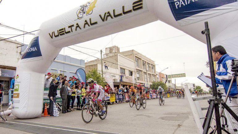 Mansilla se dio el gusto de ganar una de las etapas de la Vuelta al Valle.