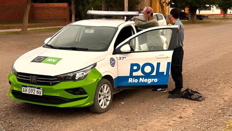 El hombre de 31 años fue imputado por robar cerezas en una plantación de Chimpay. El hombre de 31 años fue imputado por robar cerezas en una plantación de Chimpay.