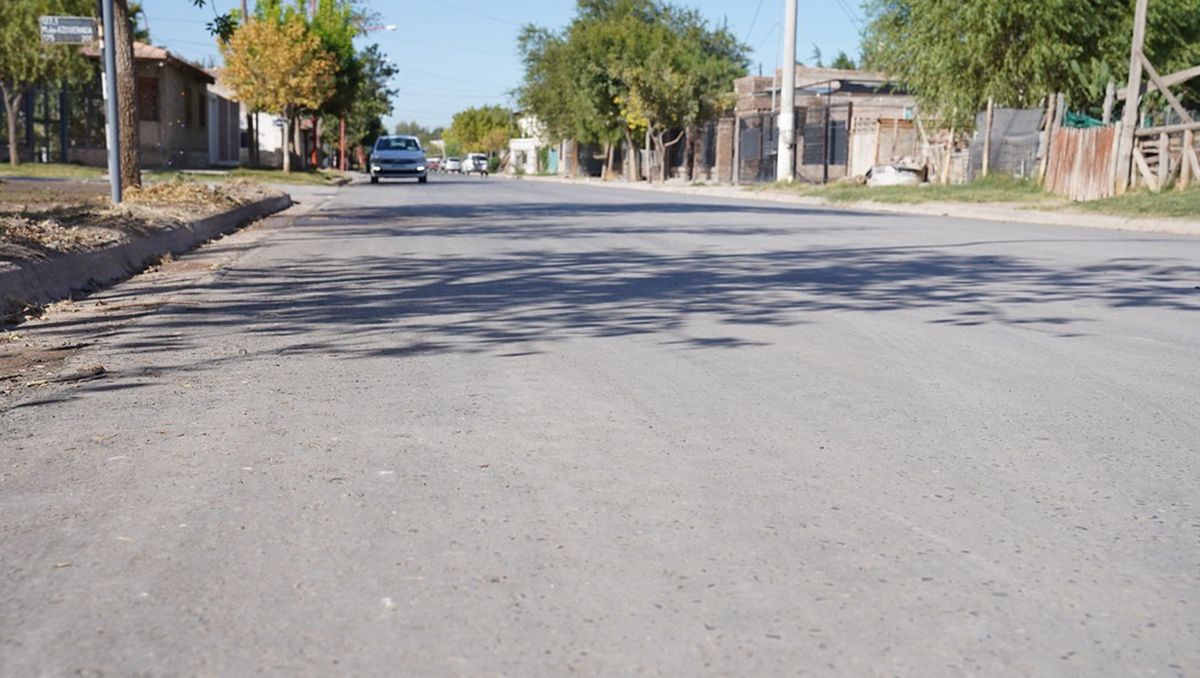 Cipolletti: finalizó la obra de asfalto en el barrio Del Trabajo