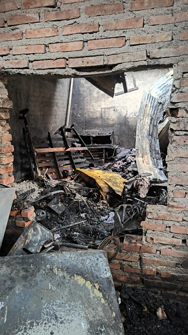 La vivienda sufrió pérdidas totales.