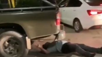 un pastor evangelico fingio ser atropellado para evadir un control de covid