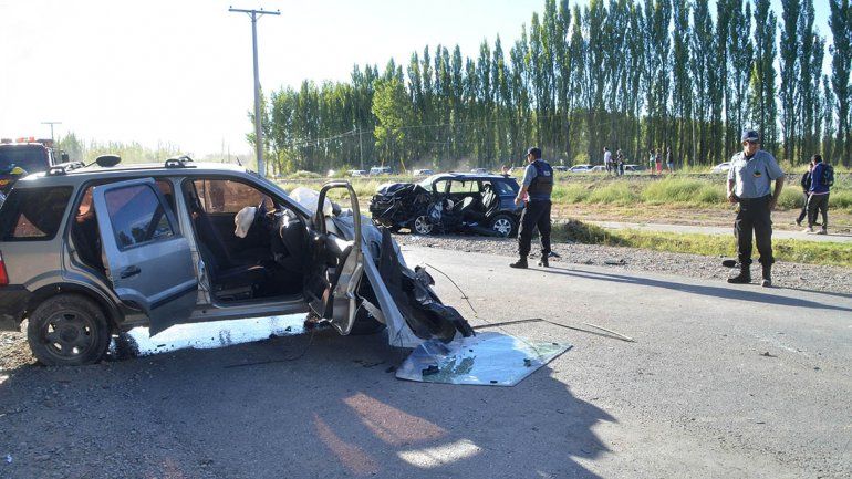 Quiso superar un auto y terminó chocando de frente en Ruta Chica: hay seis heridos