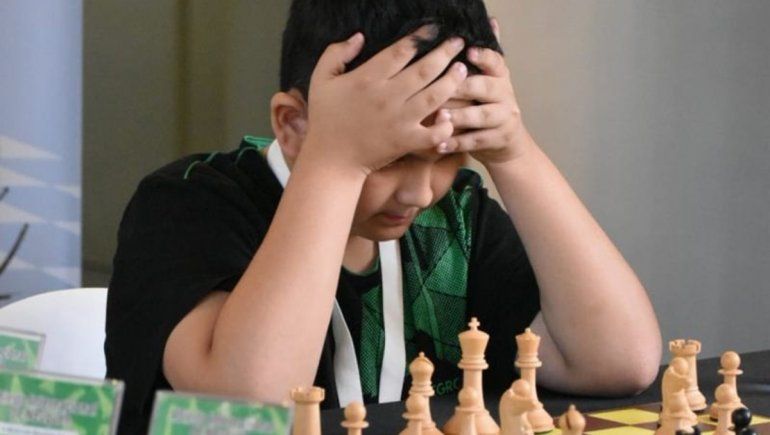 Un roquense de 12 a&ntilde;os sali&oacute; campe&oacute;n en un abierto internacional de ajedrez