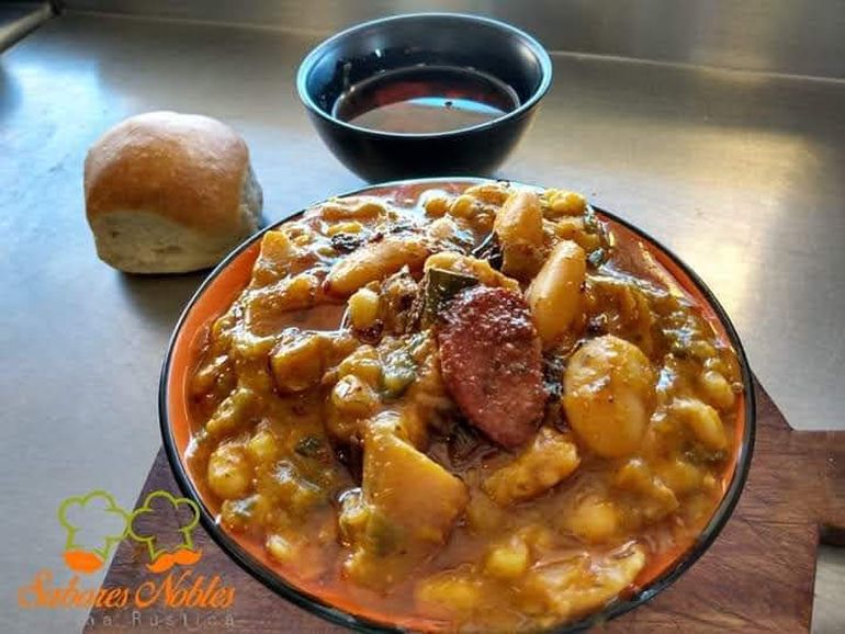 ¿Por qué se come locro el 1° de mayo?