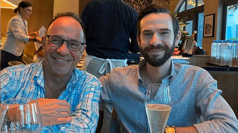 Un padre denunció a Google argumentando que la IA instó a su hijo a suicidarse.