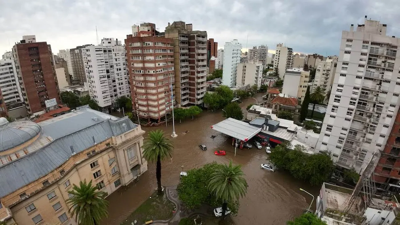 China entregó ayuda humanitaria a Argentina por el temporal en Bahía Blanca