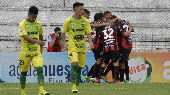 Defensa y Justicia cayó y Racing se acerca más al título