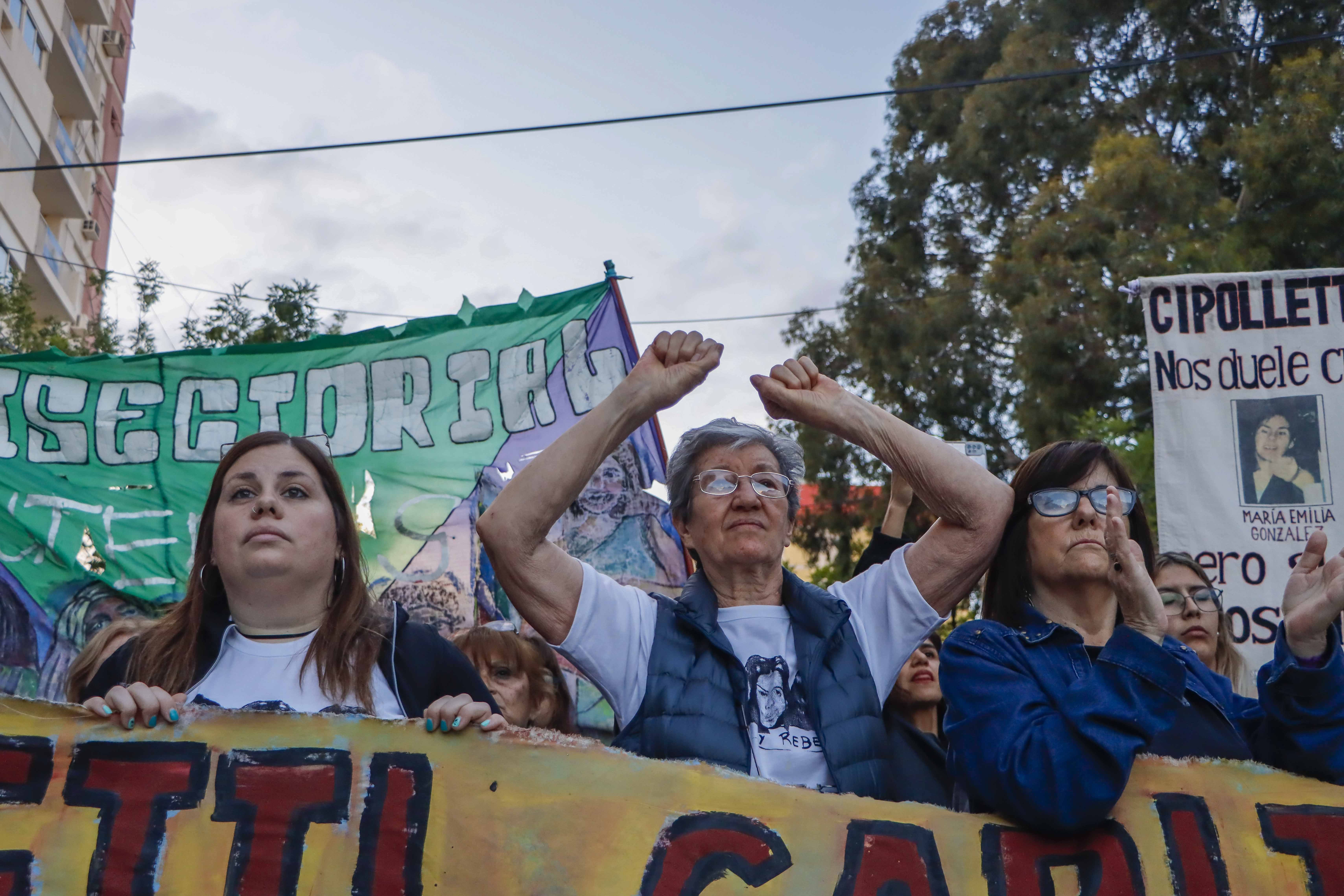 Marcharon por las calles de Cipolletti a 25 años del Primer Triple Crimen
