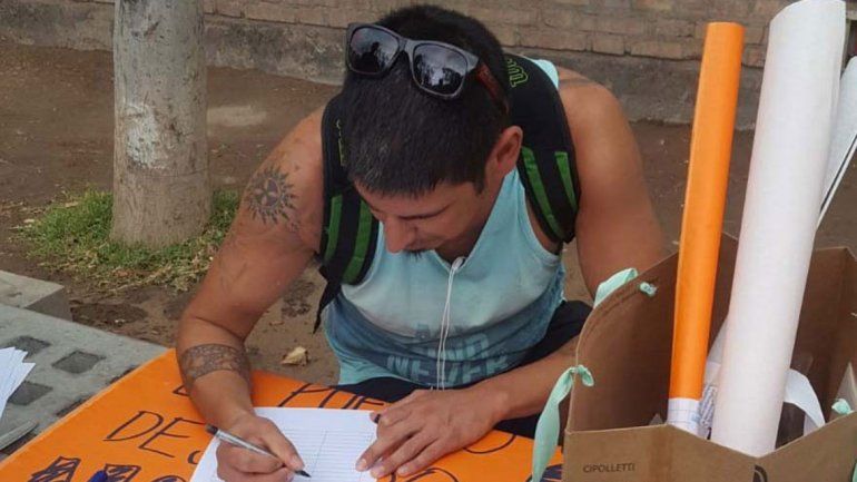 Juntan firmas contra una ley de eutanasia canina