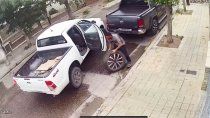 asi atacan los robarruedas en solo un minuto y a plena luz