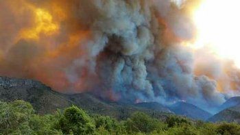 nuevo incendio en el bolson ya consumio 1.400 hectareas