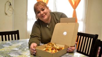 Priscila, la emprendedora que elabora las empanadas chilenas en Cipolletti.